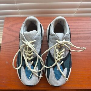 Yeezy 700 Boost Wave Runner